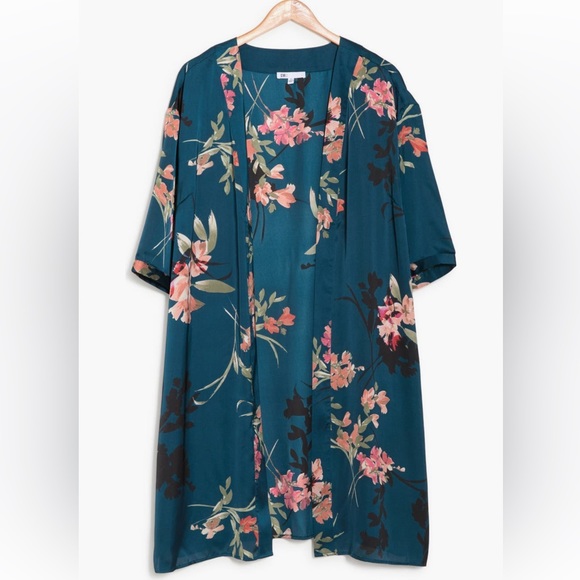 DR2 by Daniel Rainn Floral Pront Topper Plus Size - Picture 2 of 2